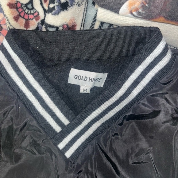 Gold Hinge Sweatshirt - Picture 4 of 4